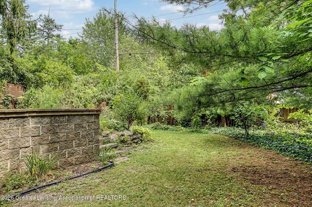 630 Hillcrest Avenue, East Lansing, MI 48823