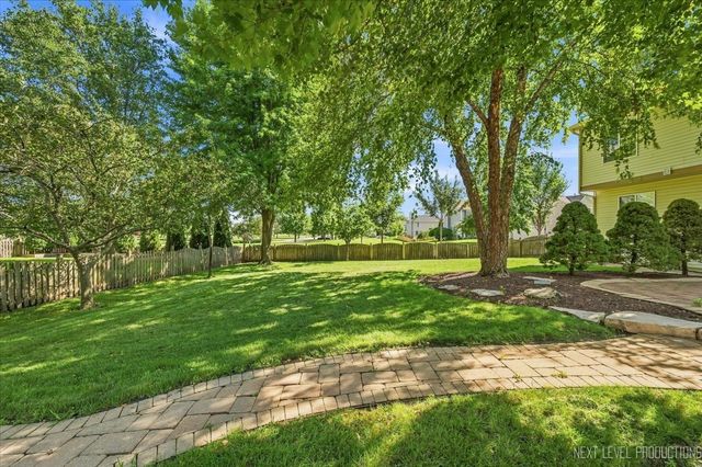 2182 Kyla Court, Montgomery, IL 60538