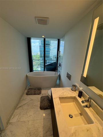 1451 Brickell Ave 1105, Miami, FL 33131