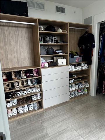 1451 Brickell Ave 1105, Miami, FL 33131