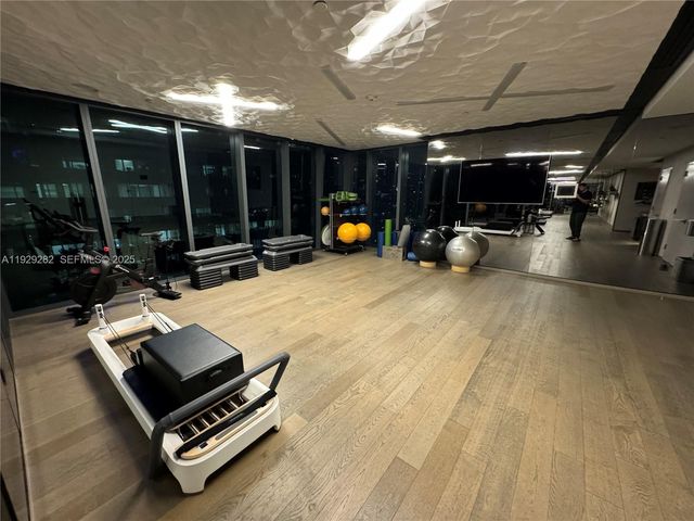 1451 Brickell Ave 1105, Miami, FL 33131