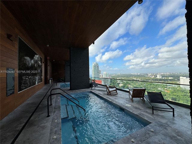 1451 Brickell Ave 1105, Miami, FL 33131