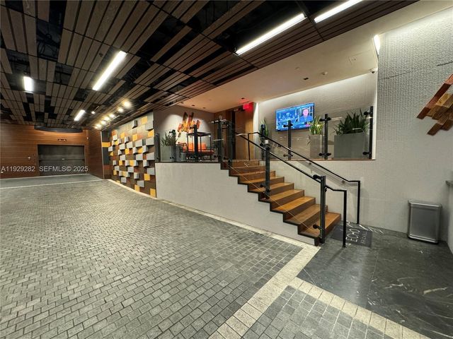 1451 Brickell Ave 1105, Miami, FL 33131