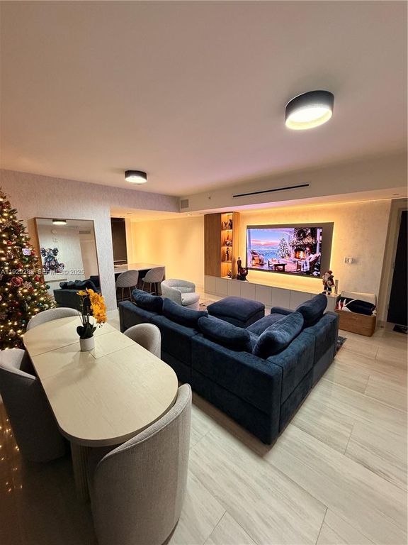 1451 Brickell Ave 1105, Miami, FL 33131