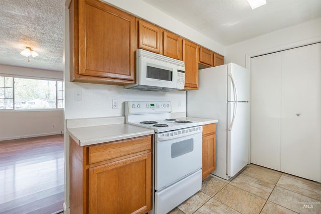 7159 W Bluebird Dr, Boise, ID 83703