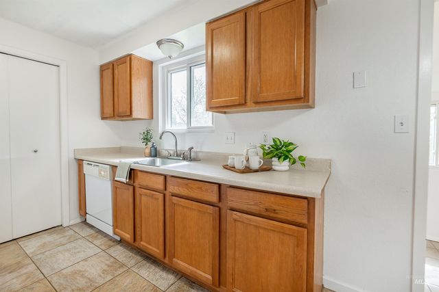 7159 W Bluebird Dr, Boise, ID 83703