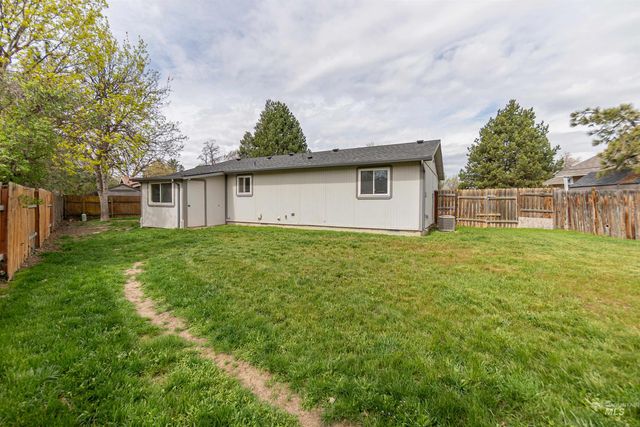 7159 W Bluebird Dr, Boise, ID 83703
