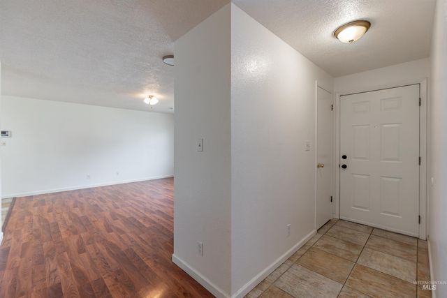 7159 W Bluebird Dr, Boise, ID 83703