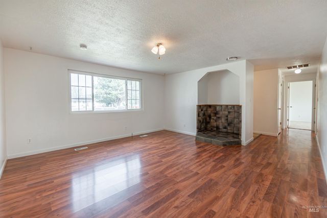 7159 W Bluebird Dr, Boise, ID 83703