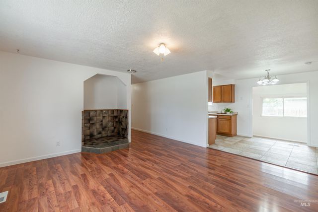 7159 W Bluebird Dr, Boise, ID 83703