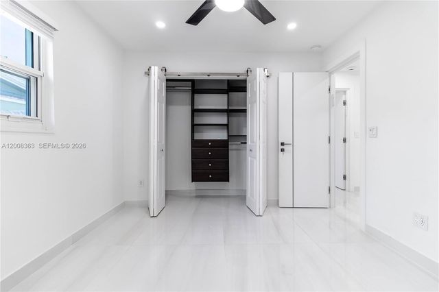 4530 SW 34th Dr, Dania Beach, FL 33312