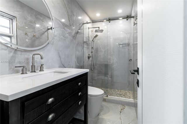 4530 SW 34th Dr, Dania Beach, FL 33312