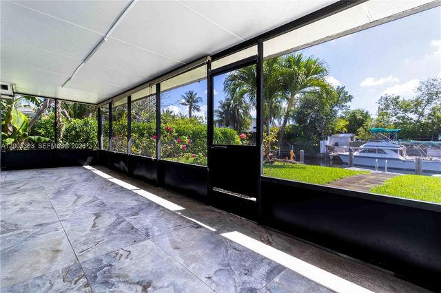 4530 SW 34th Dr, Dania Beach, FL 33312