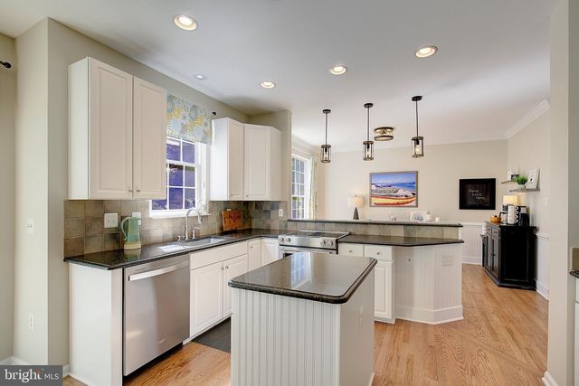 2427 CHELMSFORD DR, Crofton, MD 21114