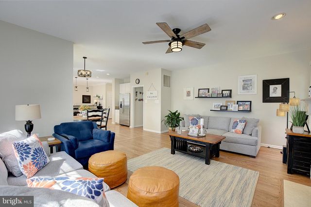2427 CHELMSFORD DR, Crofton, MD 21114