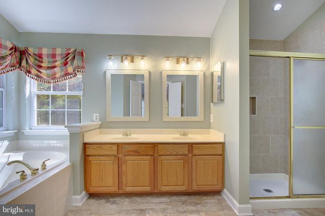 2427 CHELMSFORD DR, Crofton, MD 21114