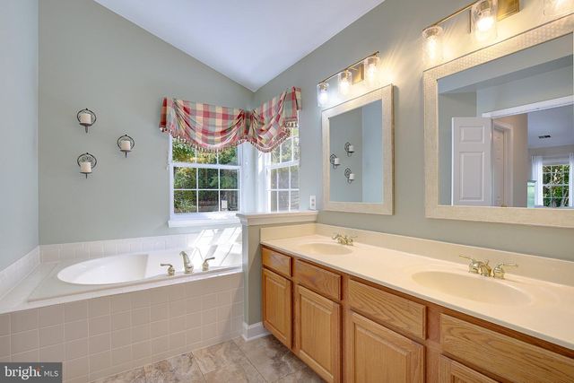 2427 CHELMSFORD DR, Crofton, MD 21114