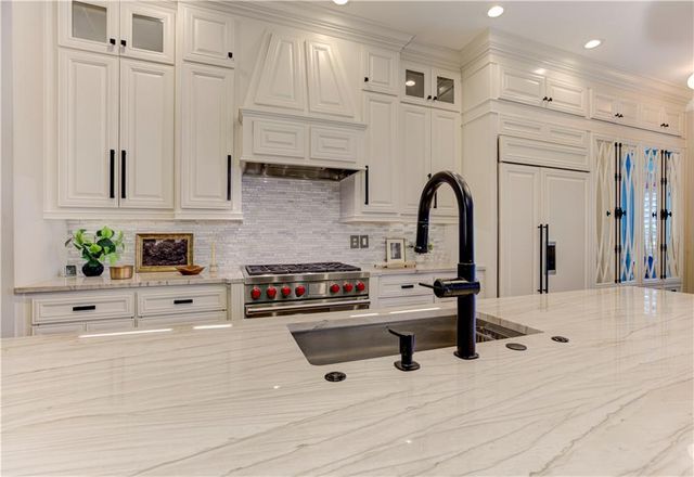 9020 Riverbend Manor, Alpharetta, GA 30022