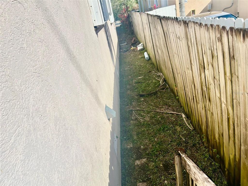 Image 17 of property listing at 1630 VAN BUREN STREET, Hollywood, FL 33020