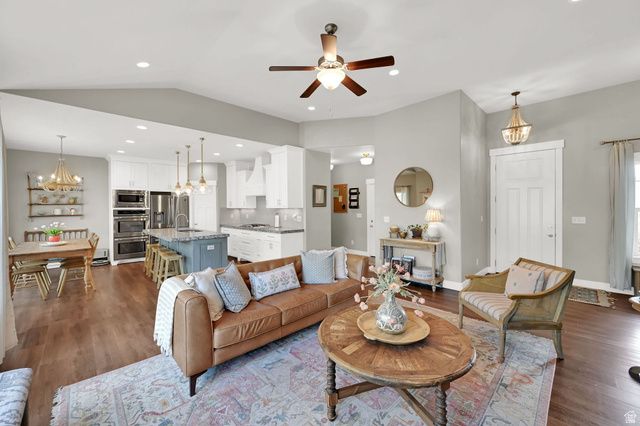 897 S 100 E, Salem, UT 84653