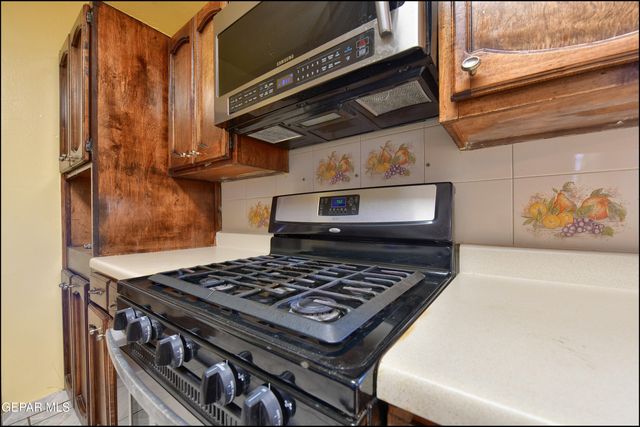 7560 MATAMOROS Drive, El Paso, TX 79915