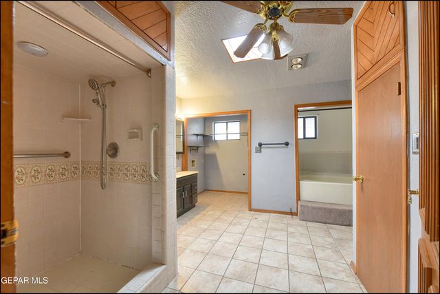 7560 MATAMOROS Drive, El Paso, TX 79915