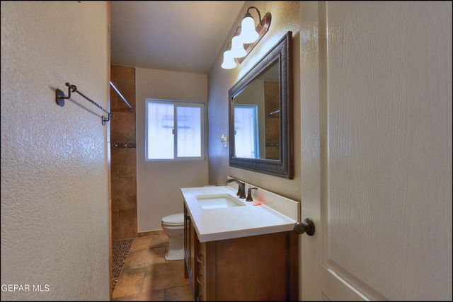 7560 MATAMOROS Drive, El Paso, TX 79915