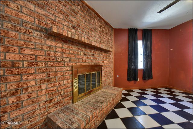 7560 MATAMOROS Drive, El Paso, TX 79915