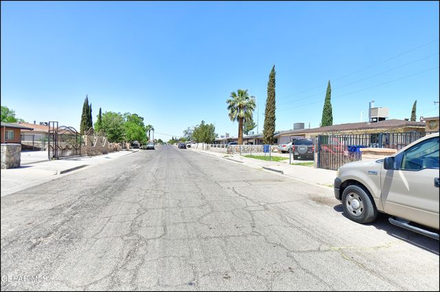 7560 MATAMOROS Drive, El Paso, TX 79915