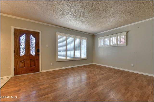 7560 MATAMOROS Drive, El Paso, TX 79915