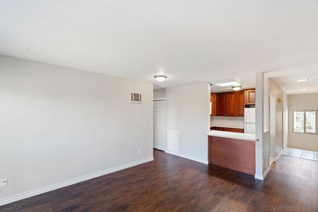 2909 Cowley Way L, San Diego, CA 92117