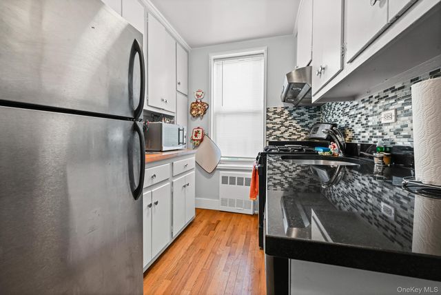 133 Beach 120th Street 1B, Rockaway Park, NY 11694