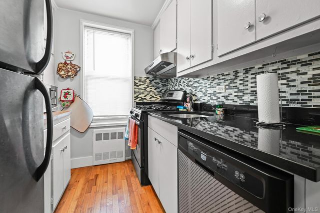 133 Beach 120th Street 1B, Rockaway Park, NY 11694