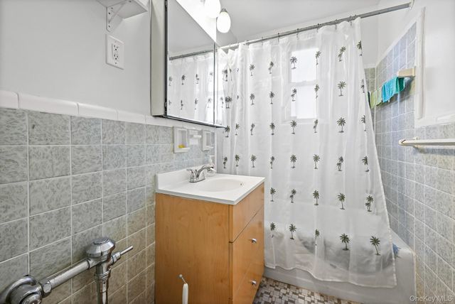 133 Beach 120th Street 1B, Rockaway Park, NY 11694