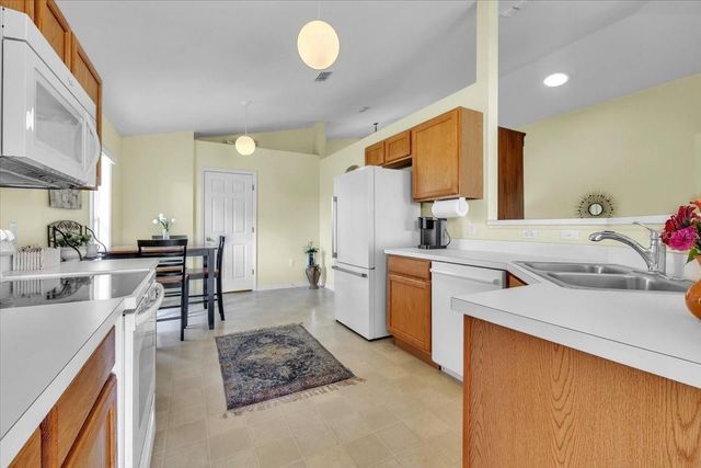 24483 LAKESIDE MANOR, Port Charlotte, FL 33980