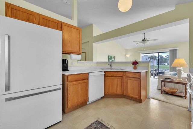 24483 LAKESIDE MANOR, Port Charlotte, FL 33980