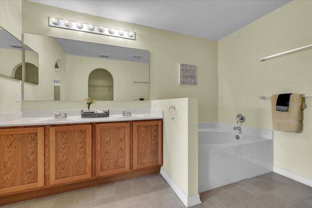 24483 LAKESIDE MANOR, Port Charlotte, FL 33980