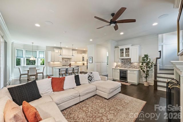 2829 Attaberry Drive, Charlotte, NC 28205