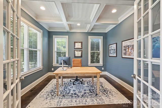 2829 Attaberry Drive, Charlotte, NC 28205