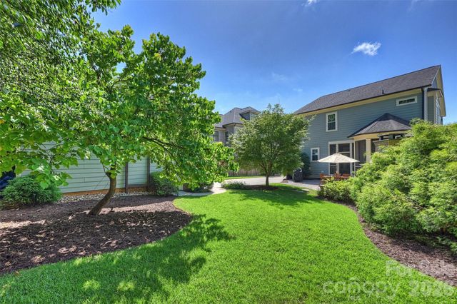 2829 Attaberry Drive, Charlotte, NC 28205