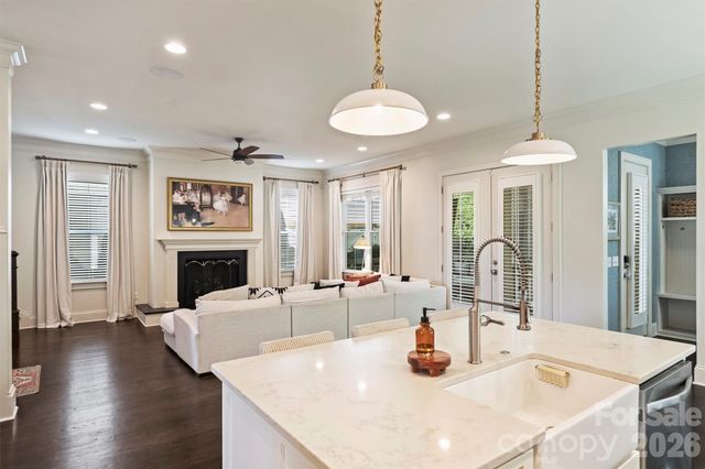 2829 Attaberry Drive, Charlotte, NC 28205