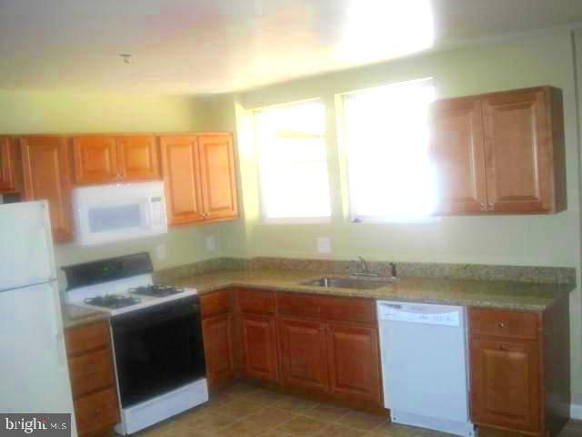 2822 WATERVIEW AVE, Baltimore, MD 21230
