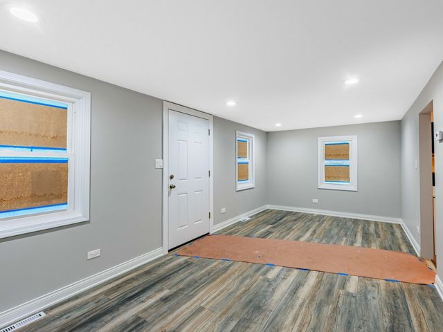 36 E 151st Street, Harvey, IL 60426