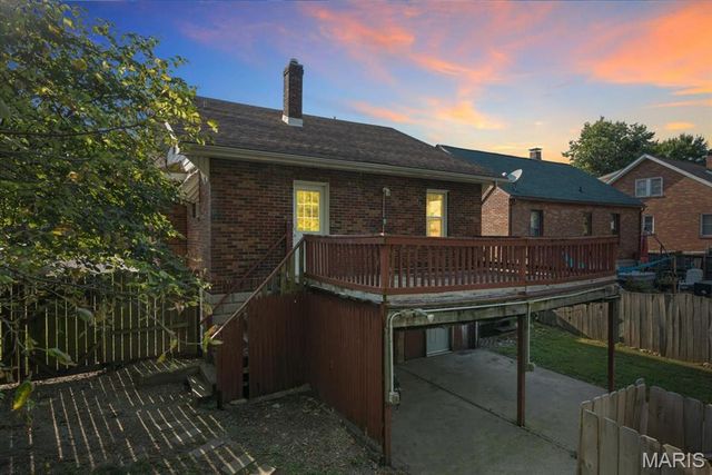 2707 Gerson Avenue, Godfrey, IL 62035
