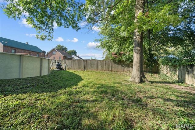 2707 Gerson Avenue, Godfrey, IL 62035