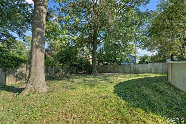 2707 Gerson Avenue, Godfrey, IL 62035