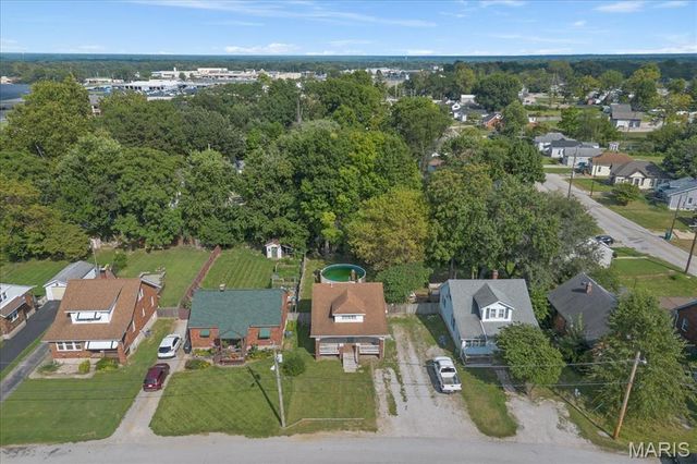 2707 Gerson Avenue, Godfrey, IL 62035