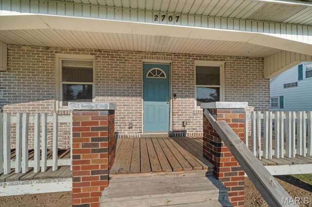 2707 Gerson Avenue, Godfrey, IL 62035