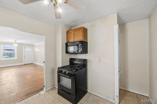 2707 Gerson Avenue, Godfrey, IL 62035