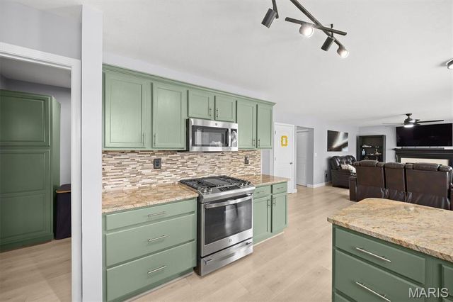 6 Coolidge Court, Troy, IL 62294